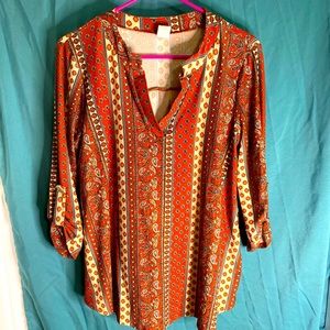 *Sew in Love* Boutique Woman's Top size medium EUC 🧵